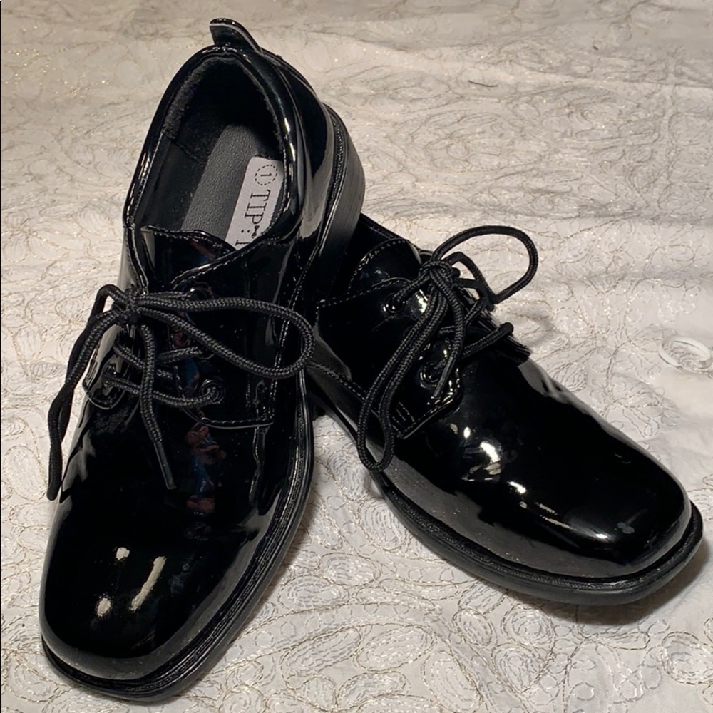 Boys black patent Tuxedo Shoes